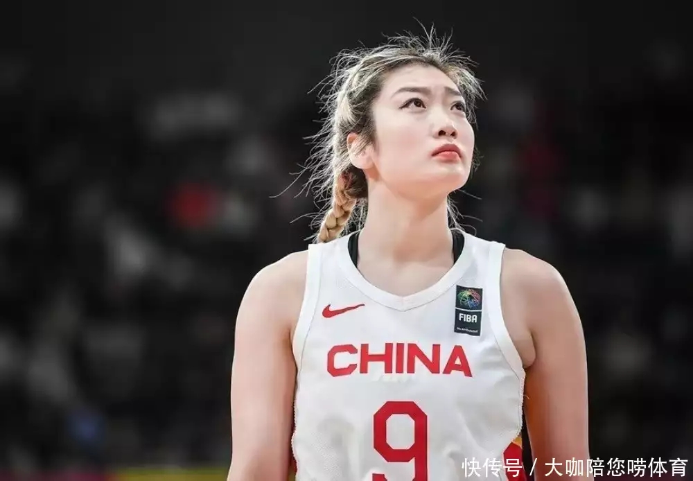 玉骨瑶:花絮曝光,肖战连续17次在水中出手,成为热门话题!