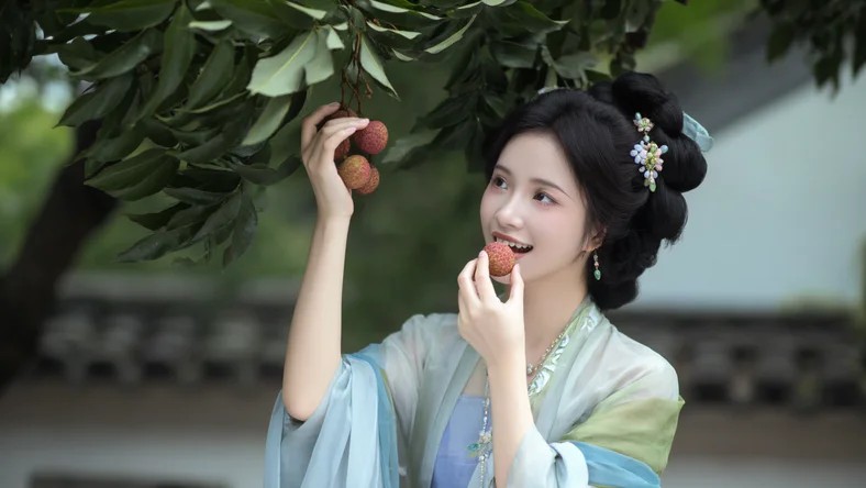 上海这一夜，热巴白鹿李一桐好美，陈飞宇眼袋显眼，彭昱畅瘦了