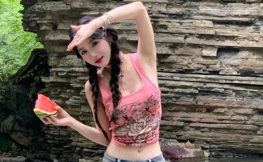 NCT成员悠太:以摇滚精神燃爆日本音乐节,开启音乐新征程