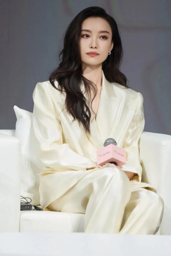 三十年后，我们还需要《新世纪福音战士》吗？